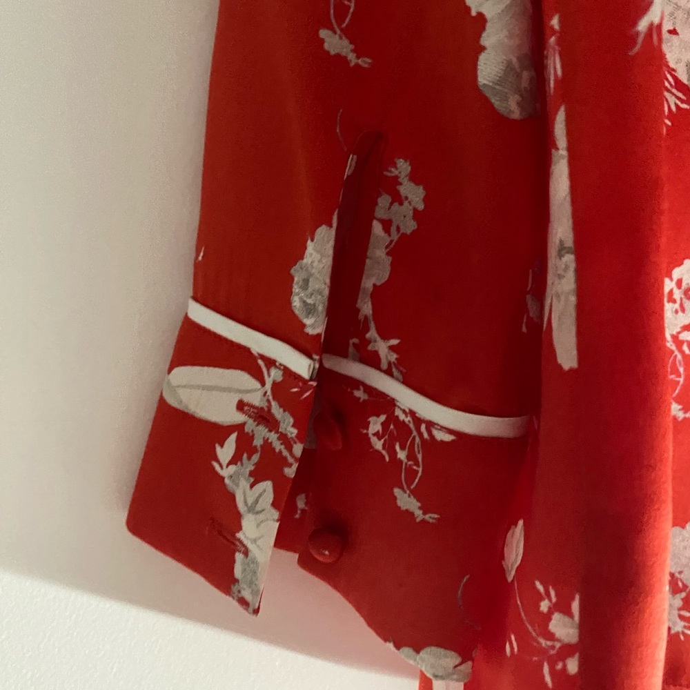 Alice + Olivia beautiful silk “Pajama” top